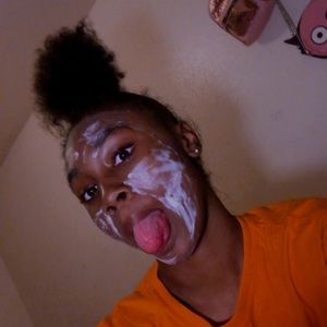 Meet your Posher, Shantee